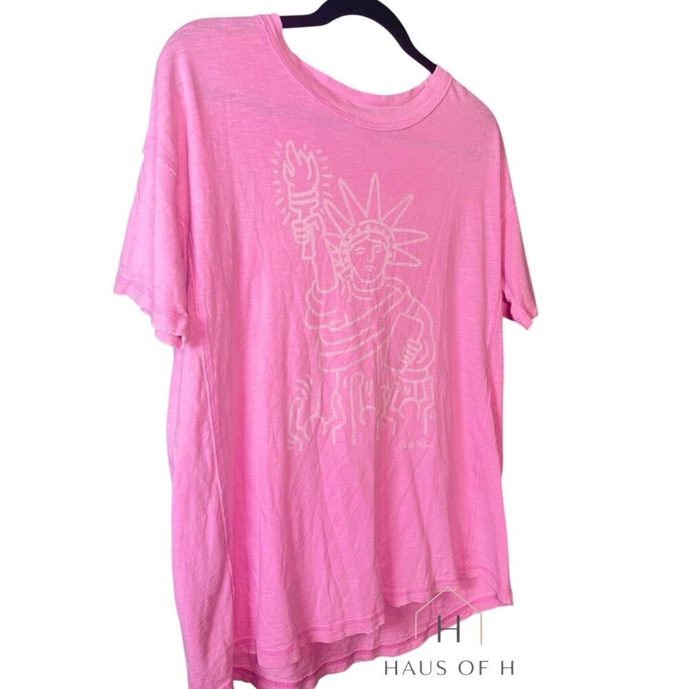 AERIE X Oversized KEITH HARRING PINK STATUE OF LIBERTY TOP SIZE XXS